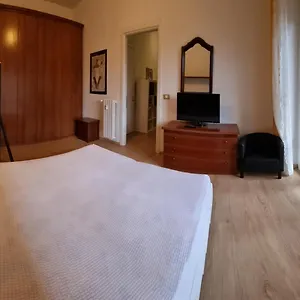 https://bilocale-a-due-passi-dal-mare-in-marina-di-17051.hotelitalianriviera.com